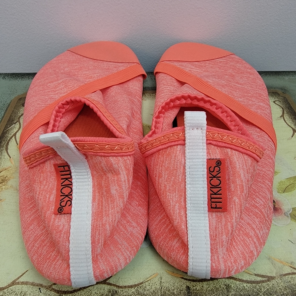 Fitkicks Size SMALL (5-6) - Picture 2 of 4